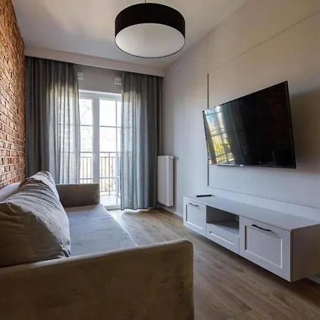 - Center - One Bedroom - Jp19 *