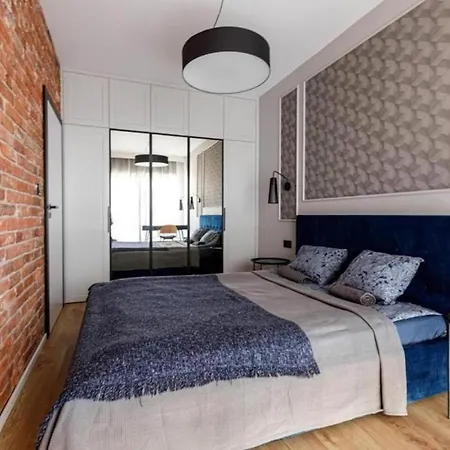 - Center - One Bedroom - Jp19